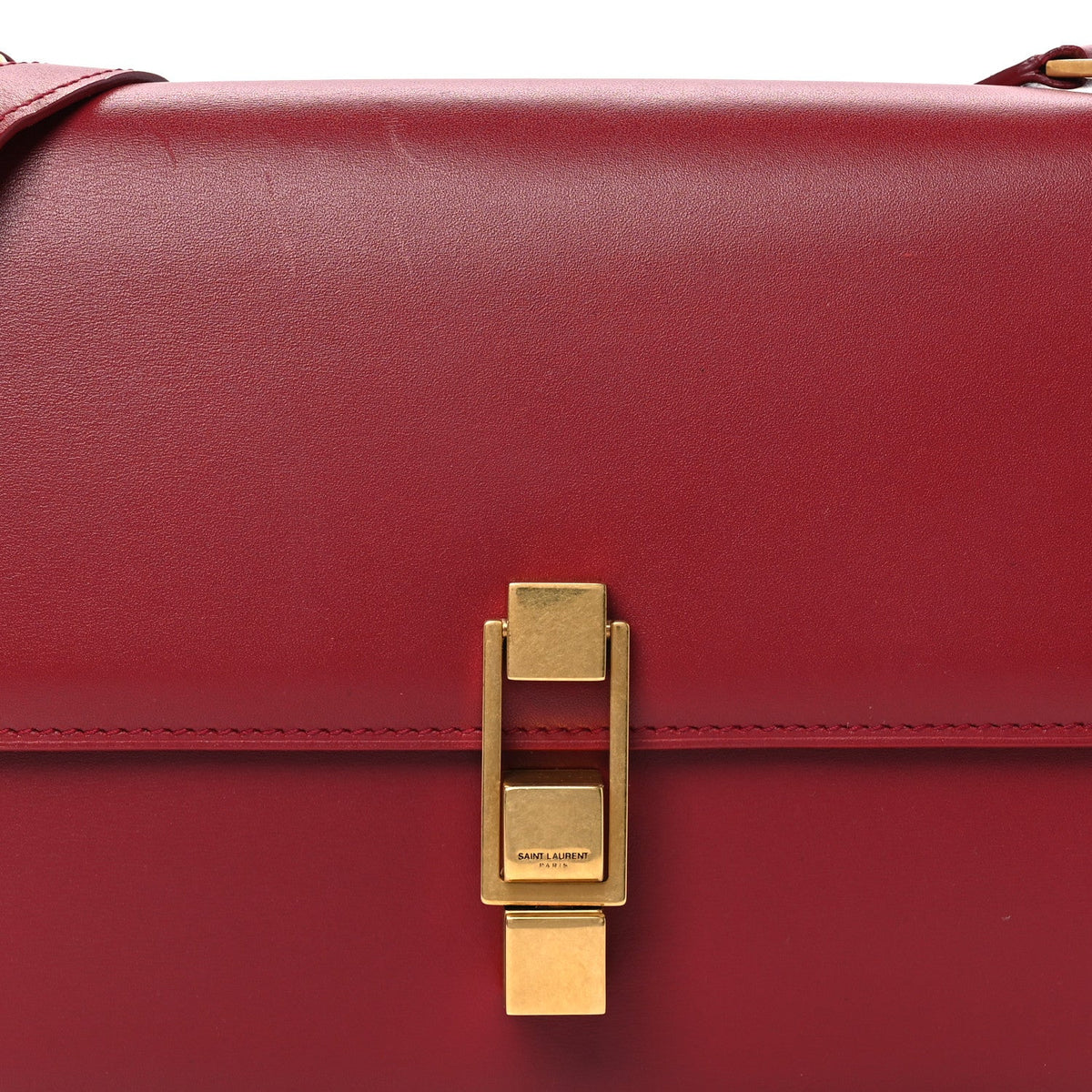 Box Calfskin Le Carre Satchel Opyum Red