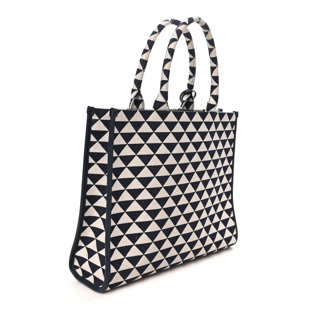 Jacquard Saffiano Triangolo Symbole Embroidered Large Tote Baltico Talco