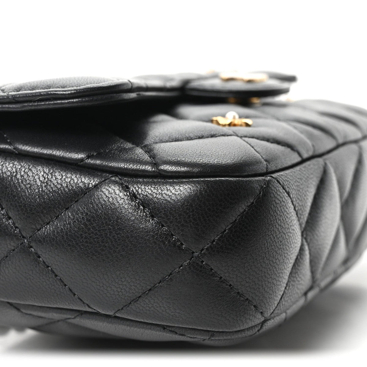 Lambskin Quilted Charm Flap Phone Holder With Chain Black