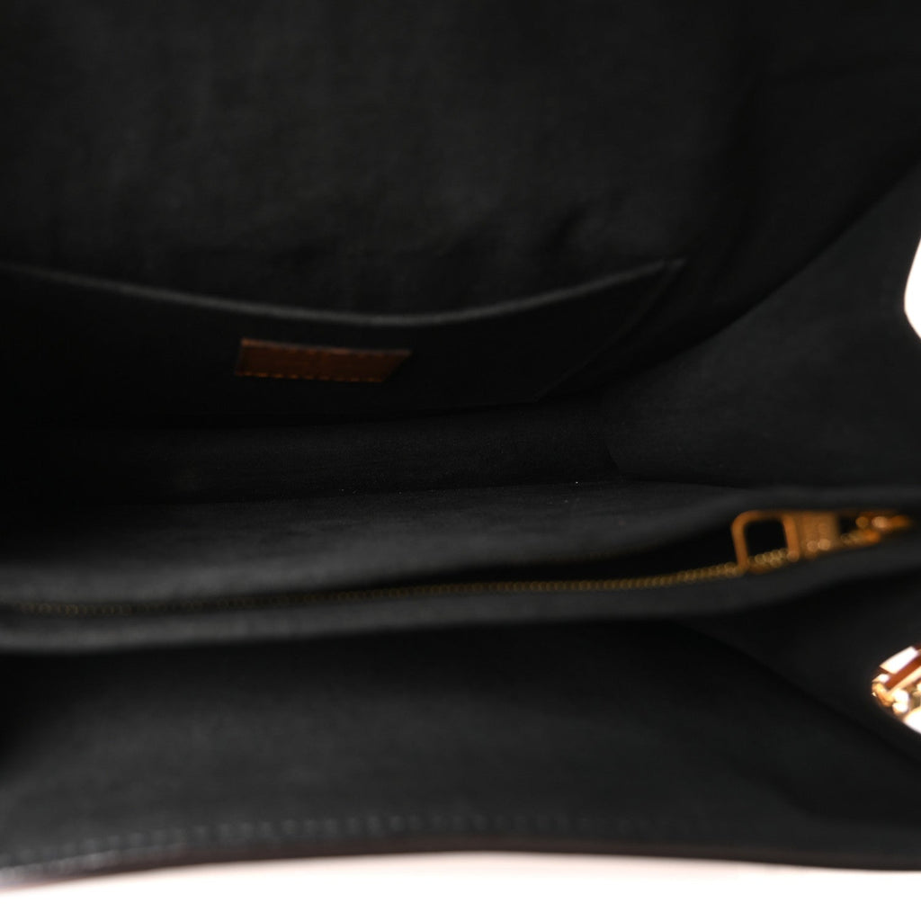 Reverse Monogram Dauphine MM