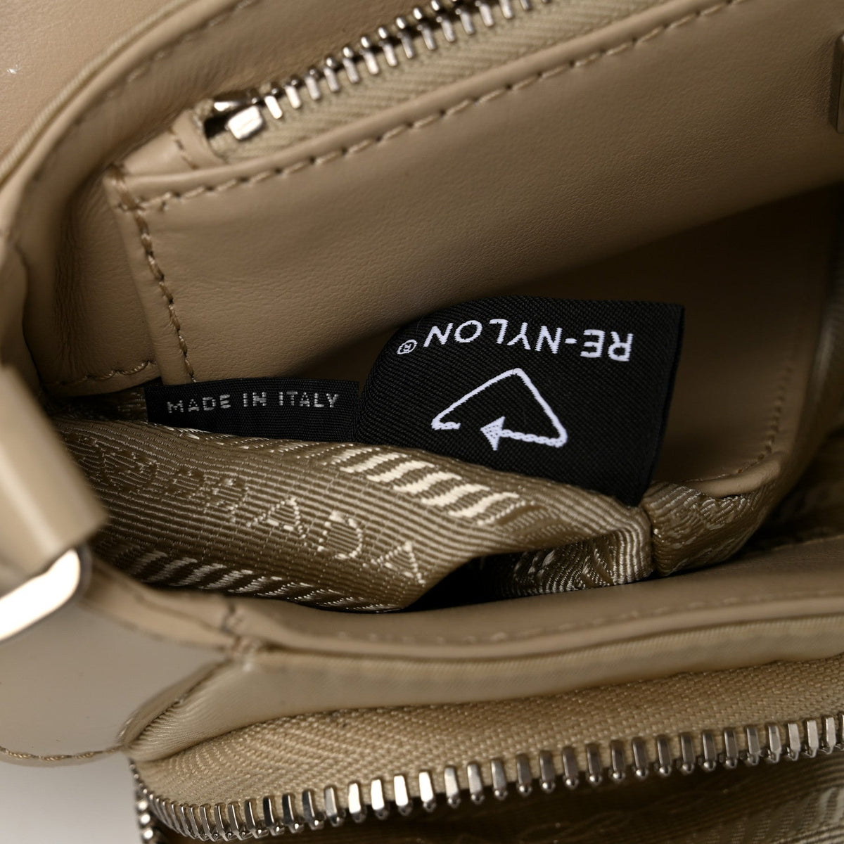 Re-Nylon Spazzolato Double Pocket Buckle Shoulder Bag Deserto