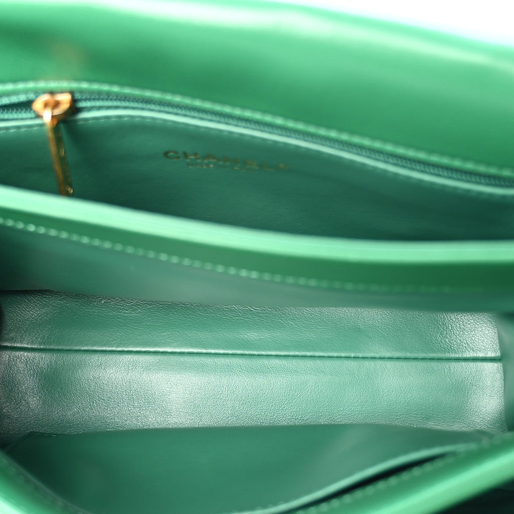 Lambskin Quilted Medium Color Match Flap Green