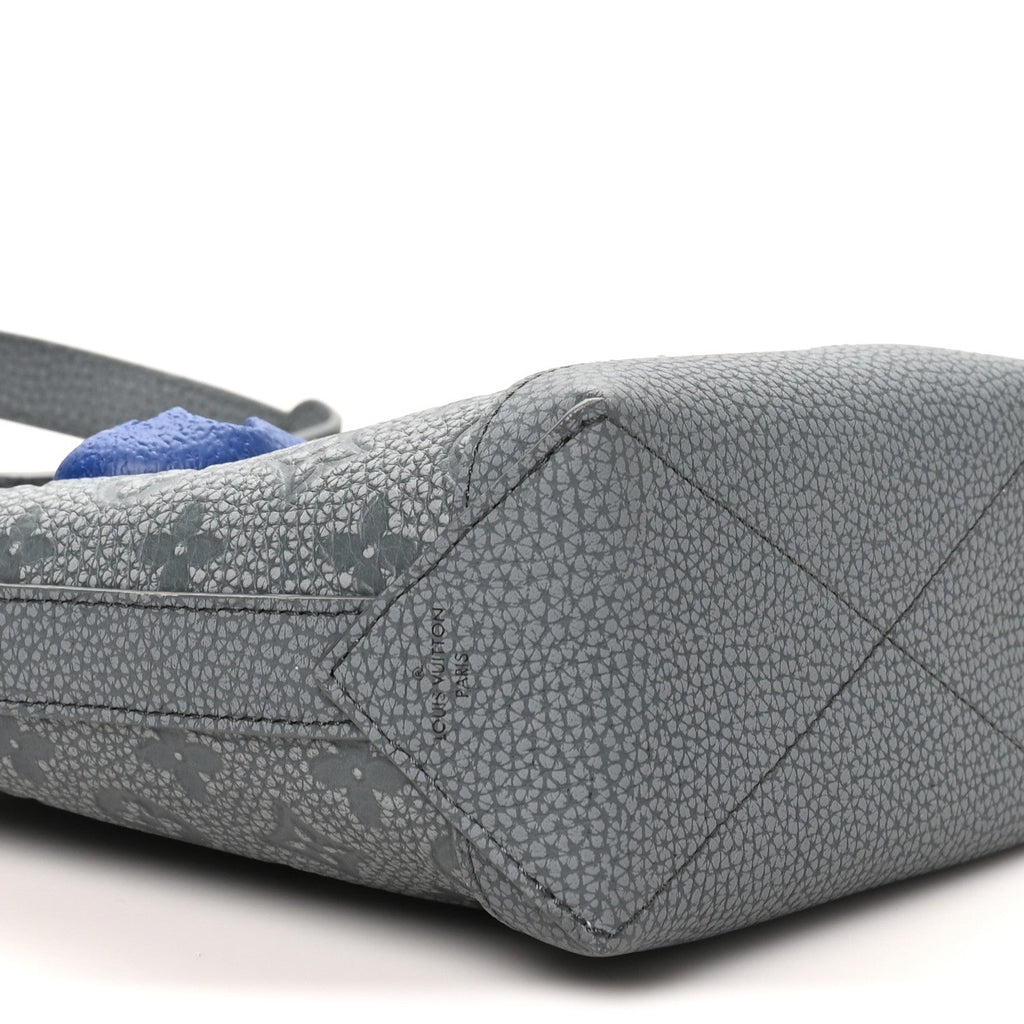 Taurillon Monogram Chalk Hobo Cruiser PM Granite Gray