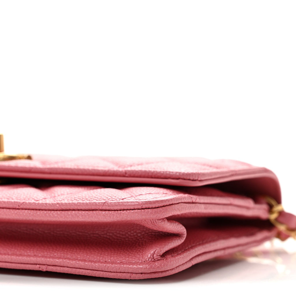 Caviar Quilted CC Turnlock Wallet On Chain WOC Pink