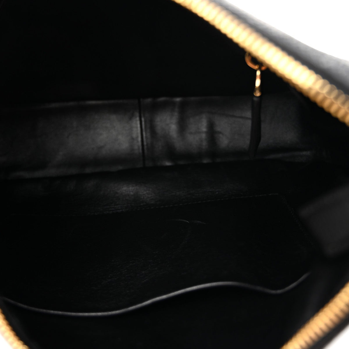 Vitello Daino Soft Large Zippered Messenger Hobo Black