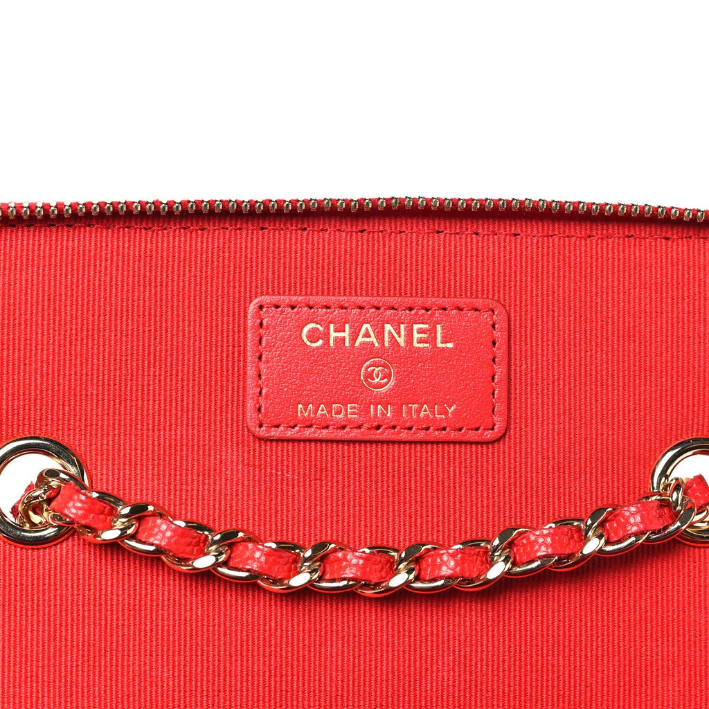 Caviar Quilted Small Vanity Case With Chain Red