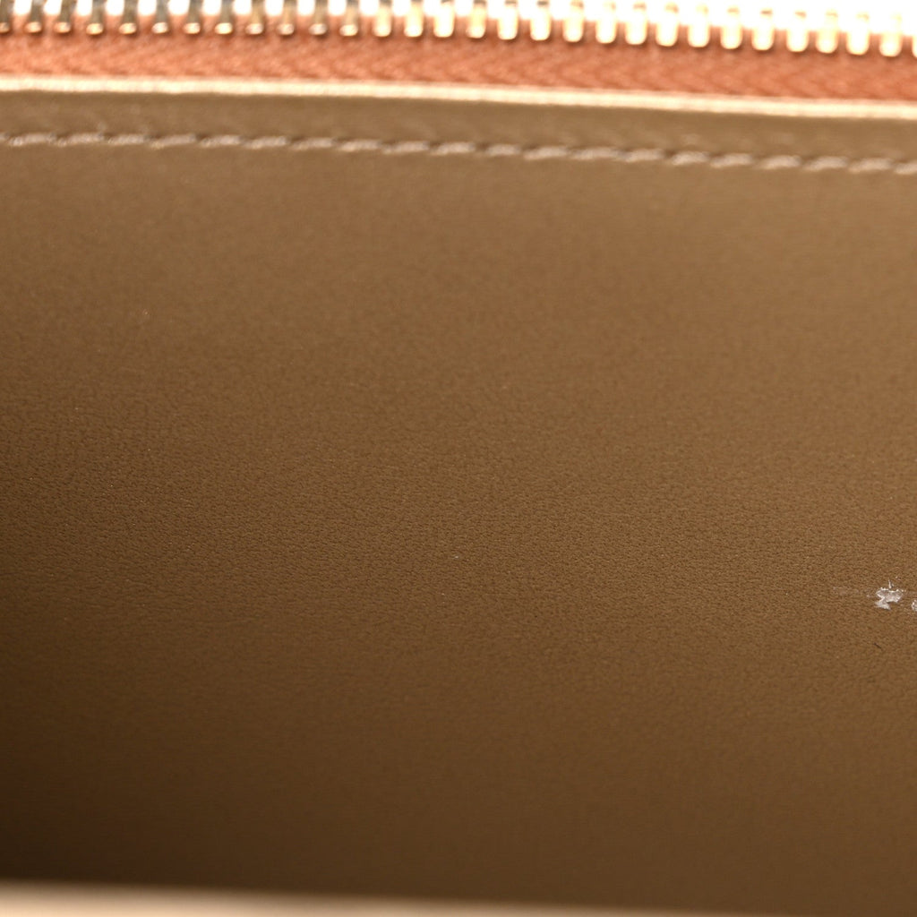 Lambskin Quilted Pearl Crush Small Vanity Case With Chain Brown