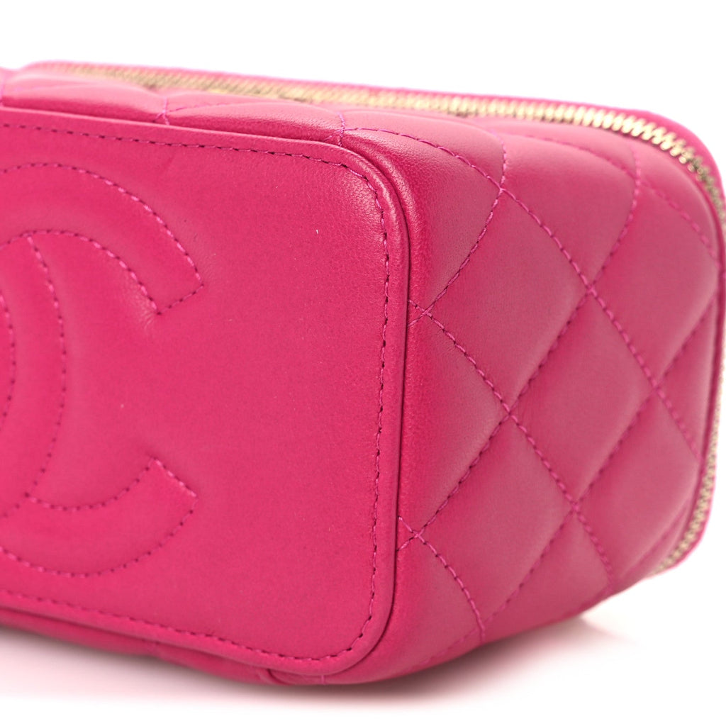 Lambskin Quilted Small Pearl Crush Vanity Case With Chain Fuchsia