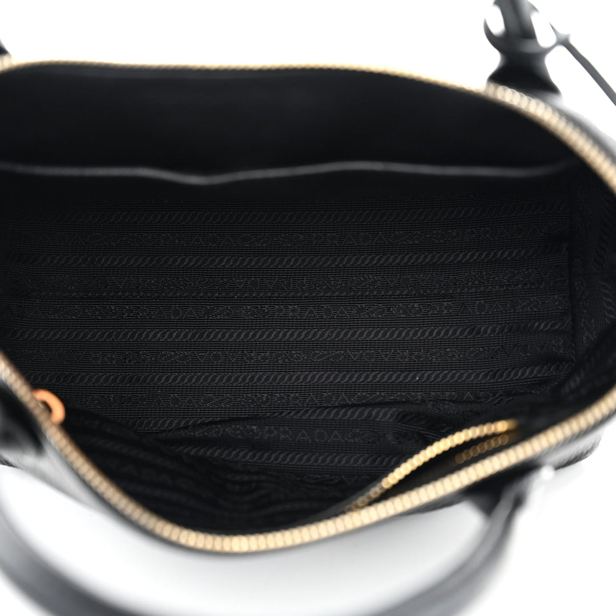 Vitello Daino Small Tote Black