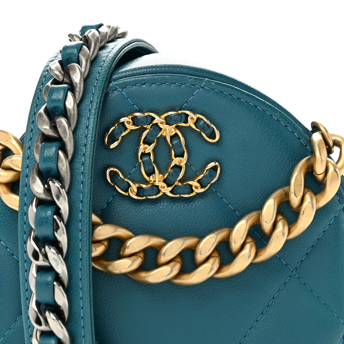 Goatskin Quilted Chanel 19 Round Clutch With Chain Blue