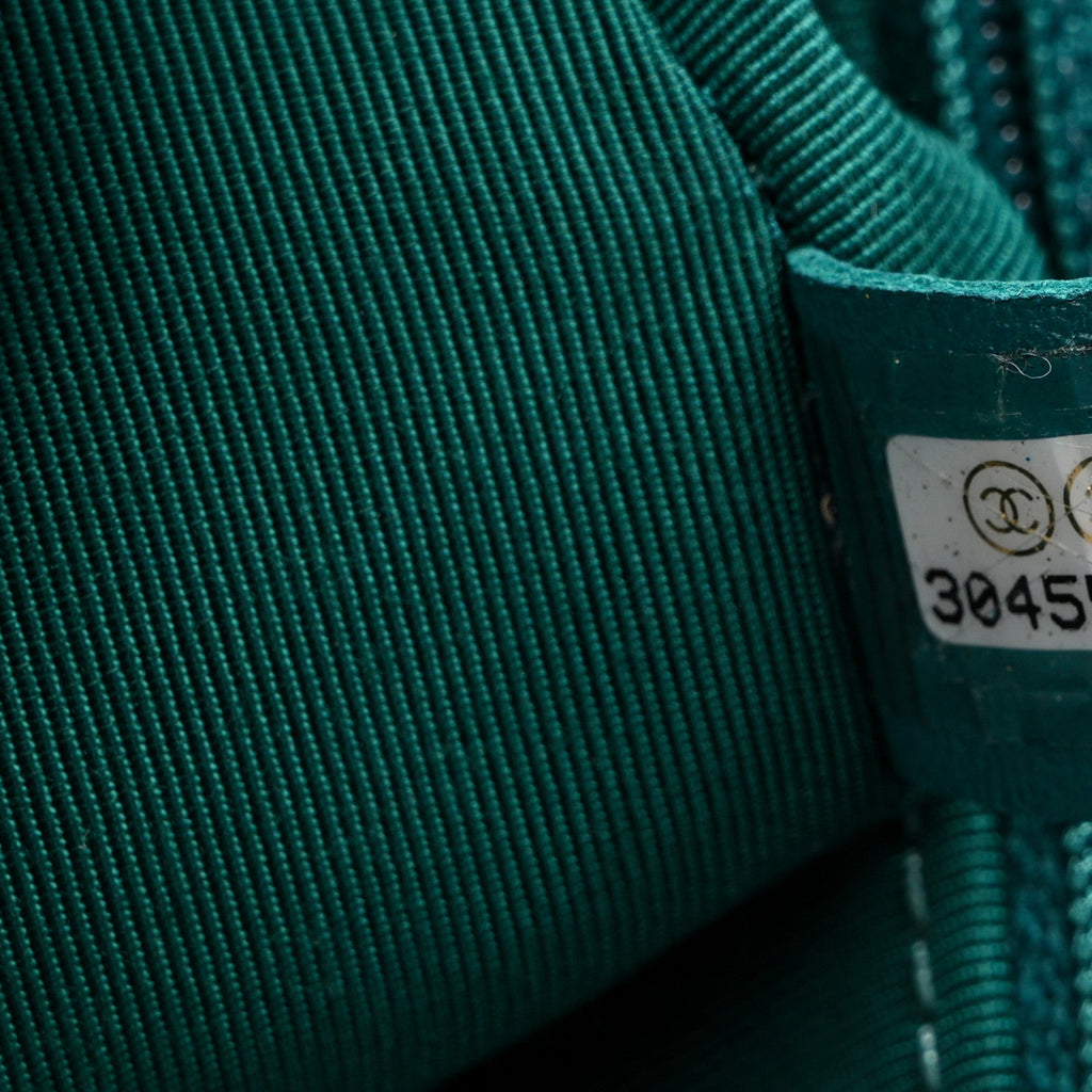 Lambskin Quilted Large Chanel 19 Flap Dark Green