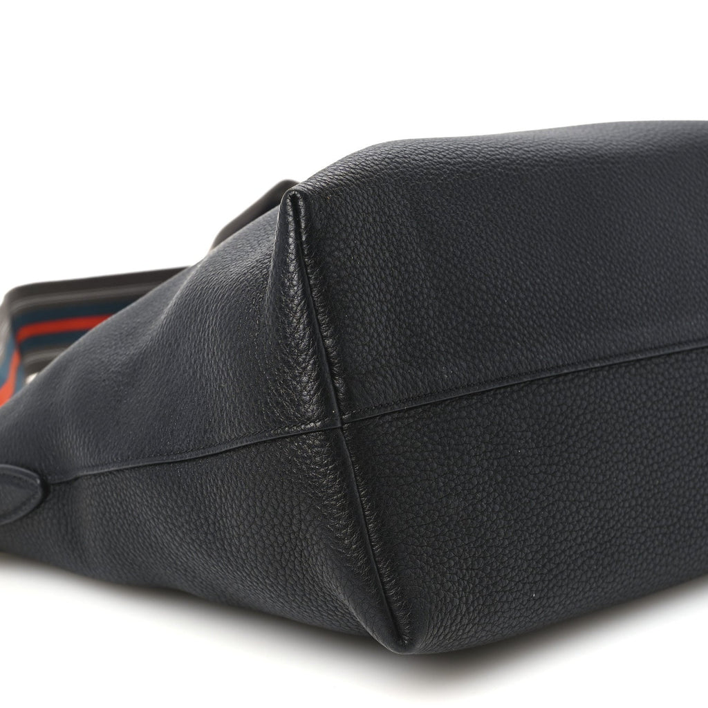 Vitello Daino Small Tote Black