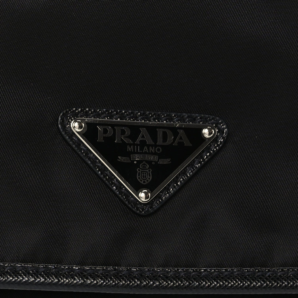 Re-Nylon Saffiano Sea Beyond Messenger Shoulder Bag Black