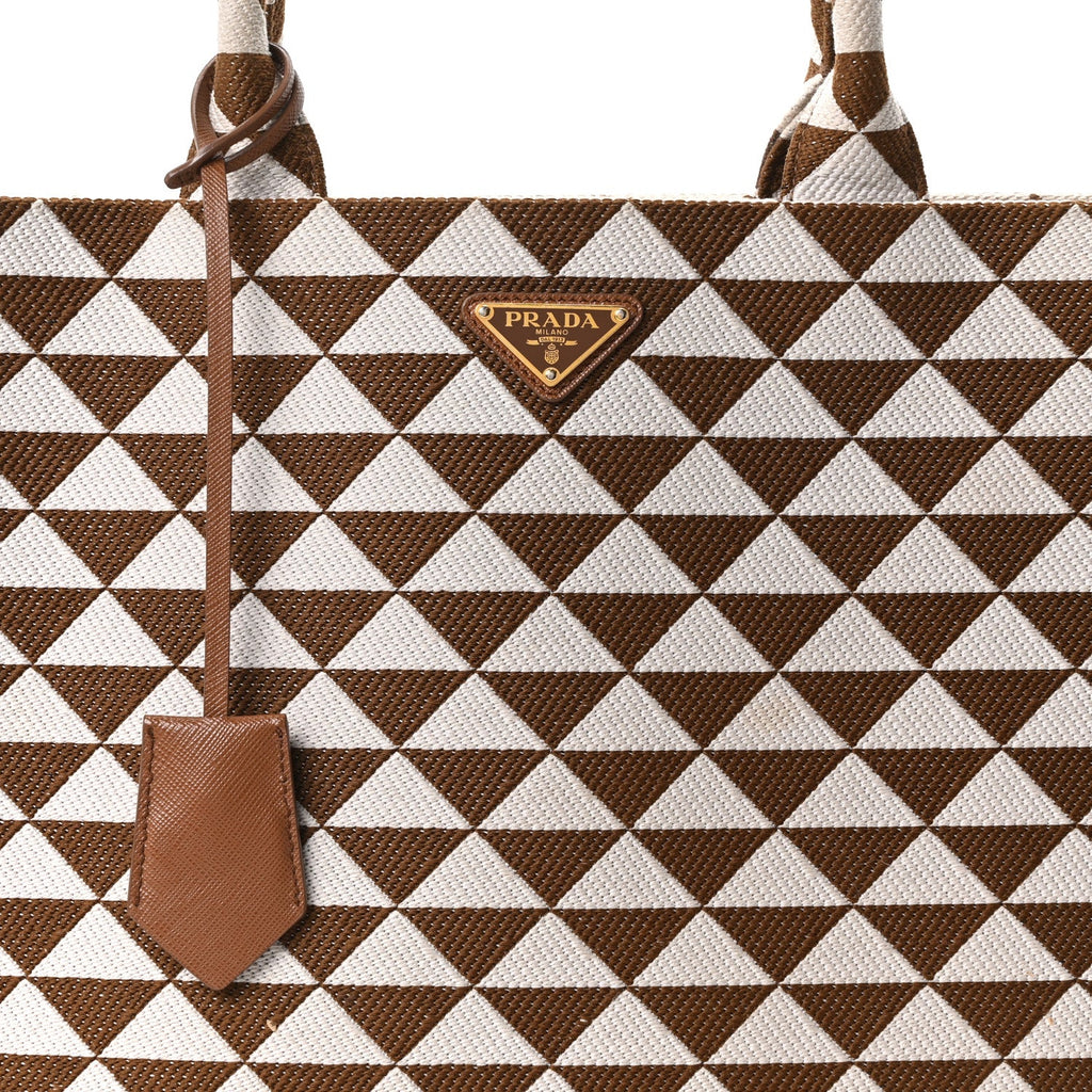 Jacquard Saffiano Triangolo Symbole Embroidered Large Tote Tobacco Talco
