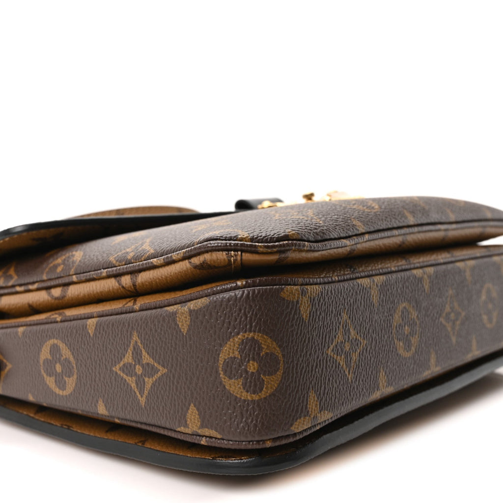 Reverse Monogram Pochette Metis