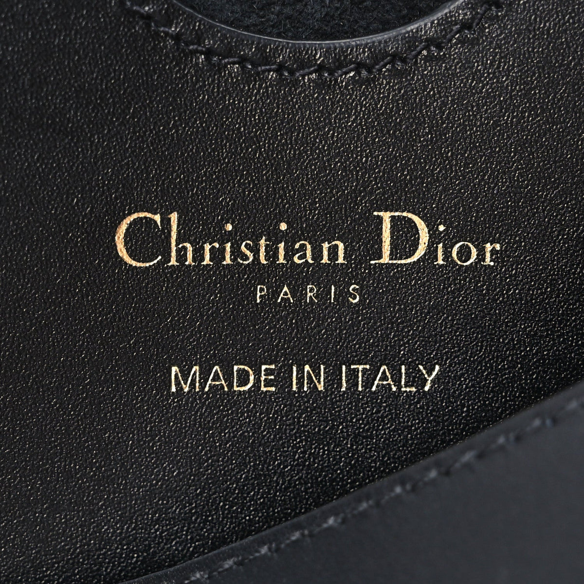 Box Calfskin Large Bobby Flap Black