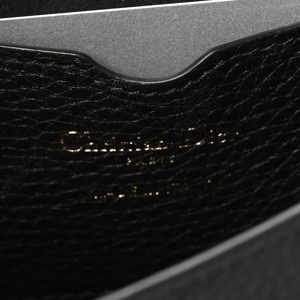Grained Calfskin Medium Bobby Flap Black