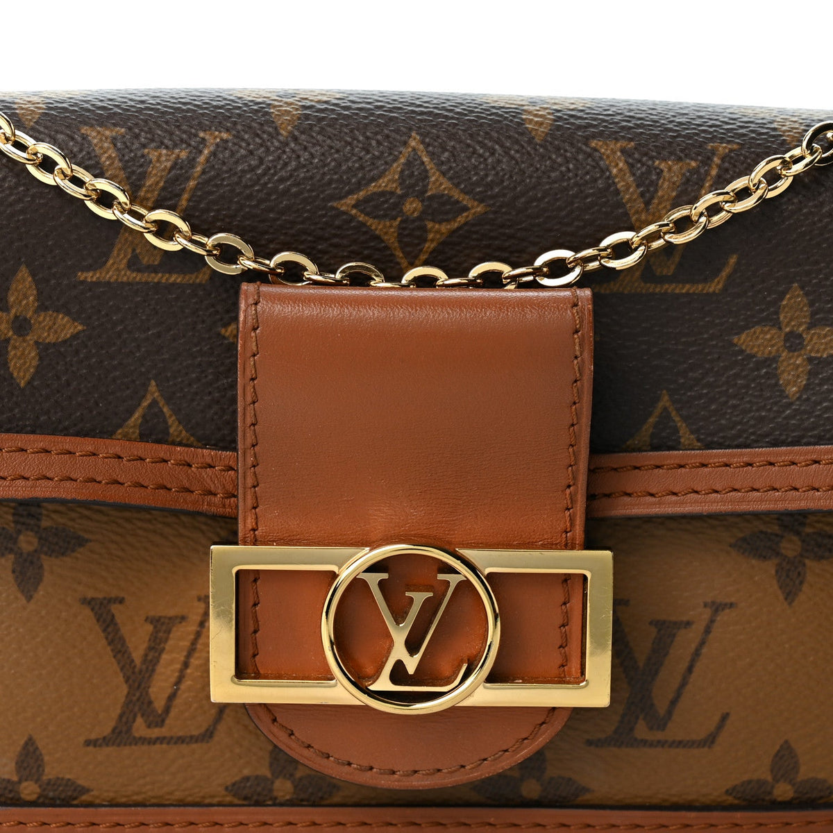 Reverse Monogram Dauphine Chain Wallet