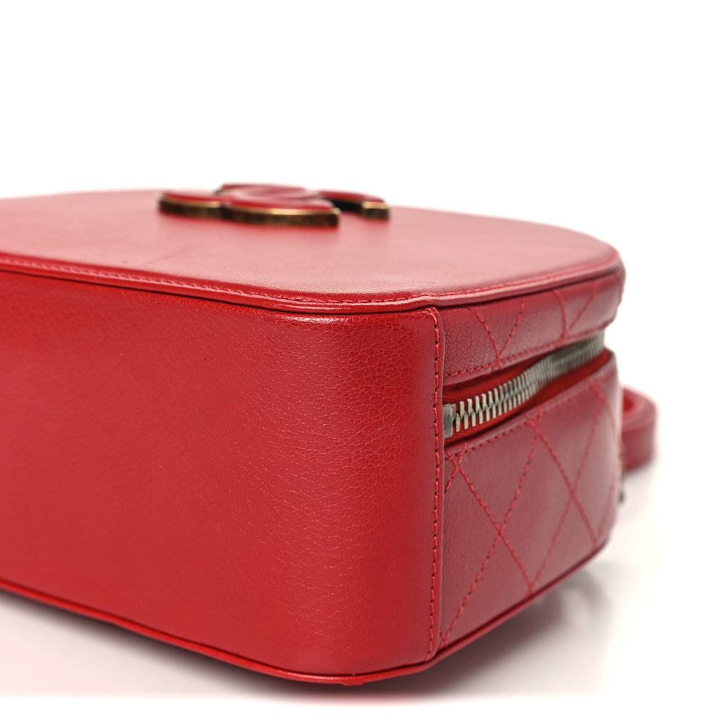 Shiny Calfskin Goatskin Quilted Small Coco Curve Vanity Red