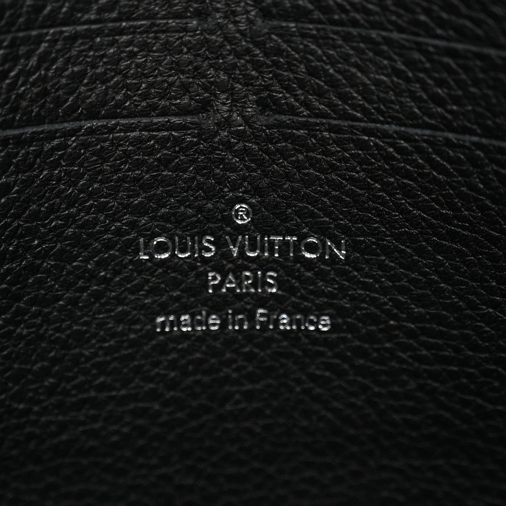 Soft Calfskin My Lockme Pochette Black