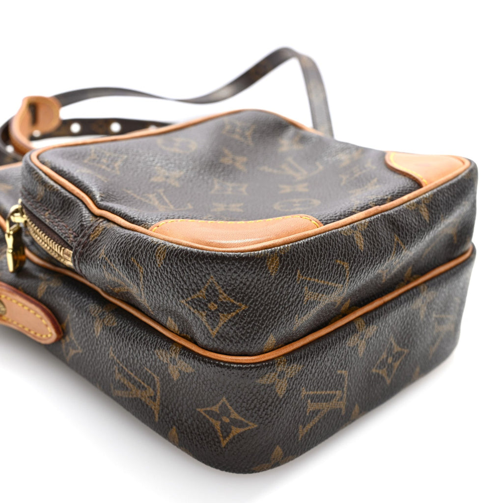 Monogram Amazone