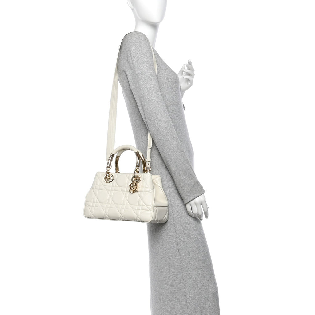 Calfskin Cannage Medium The Lady 95.22 White