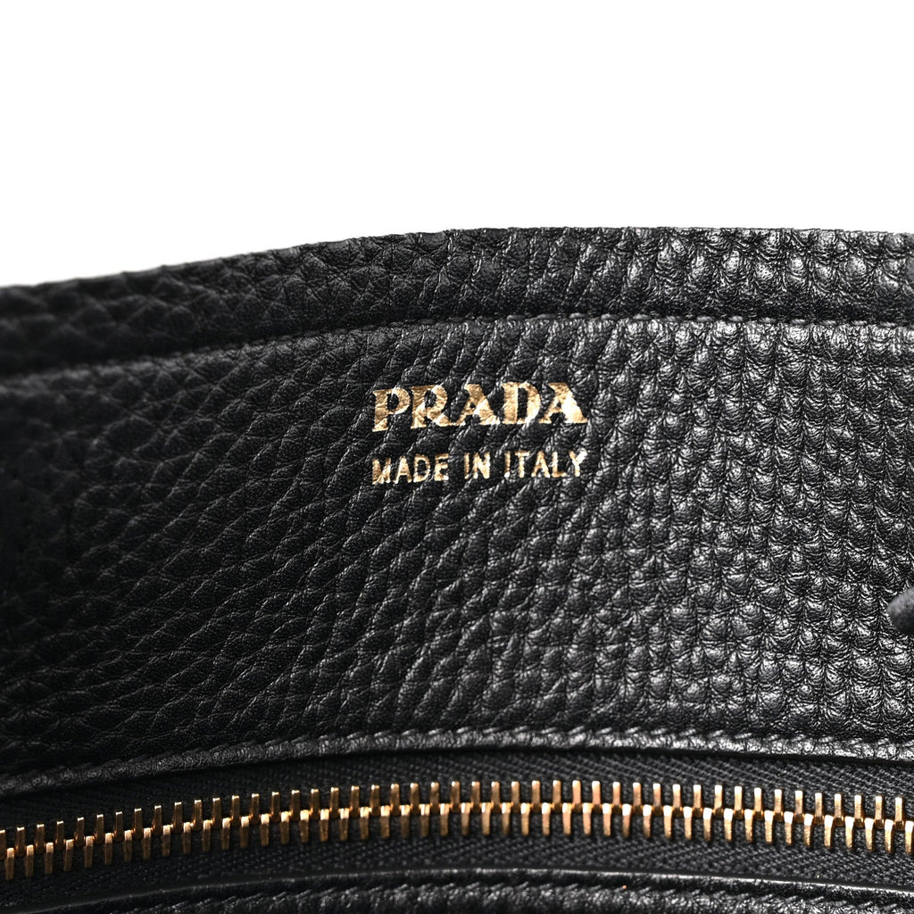 Vitello Daino Chain Shopping Tote Black