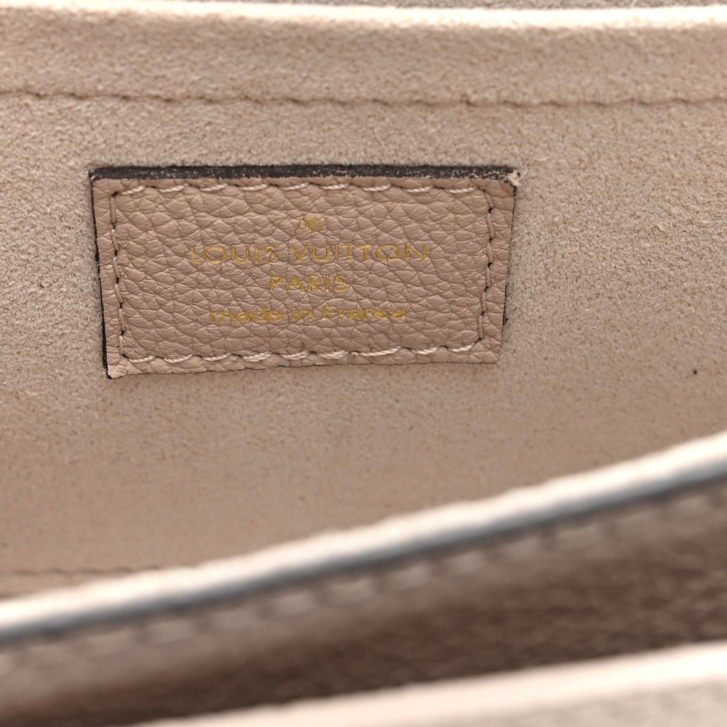 Grained Calfskin Lockme Tender Greige