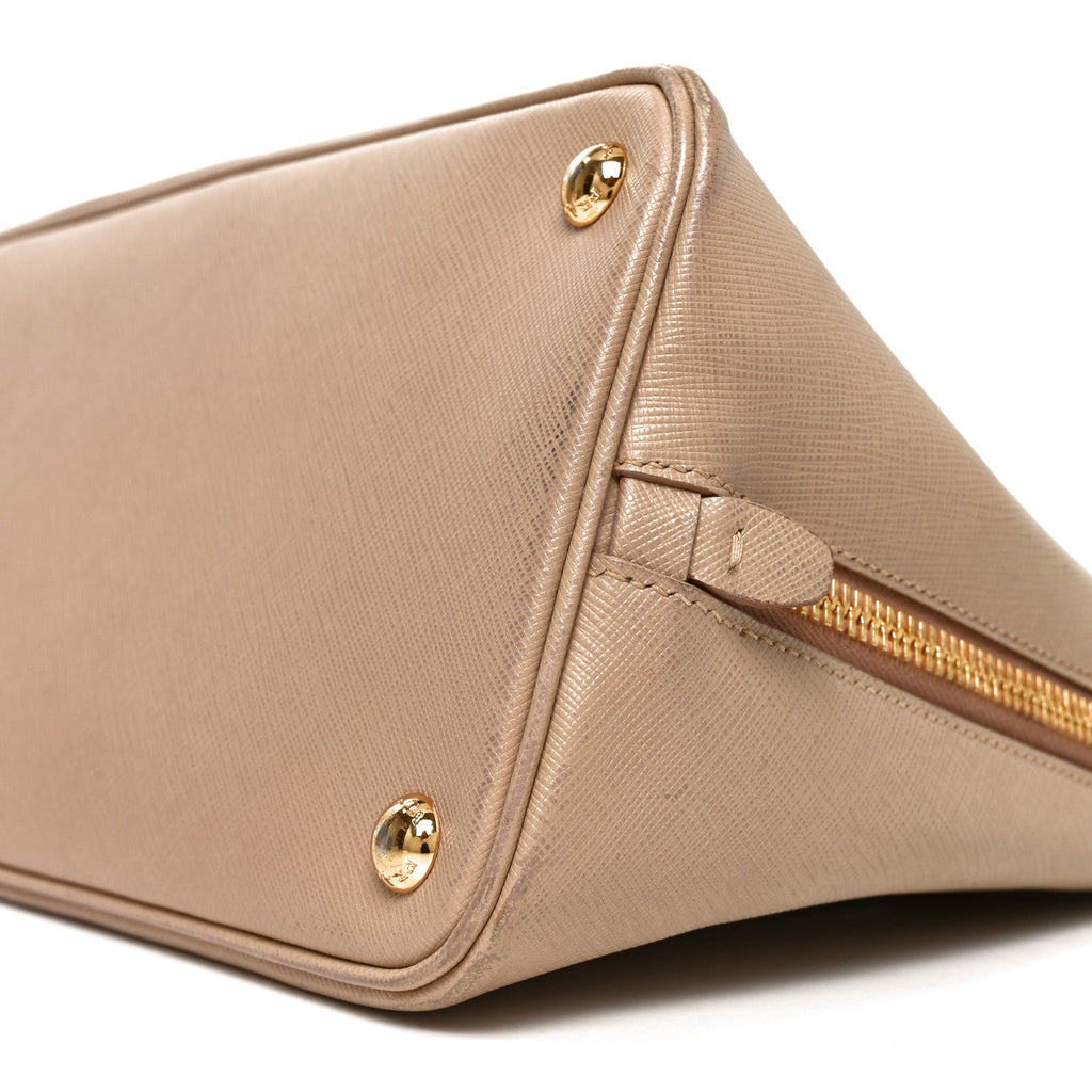 Saffiano Lux Large Promenade Tote Cammeo