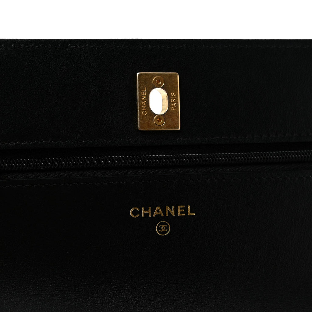 Shiny Caviar Quilted Pick Me Up Wallet On Chain WOC Black