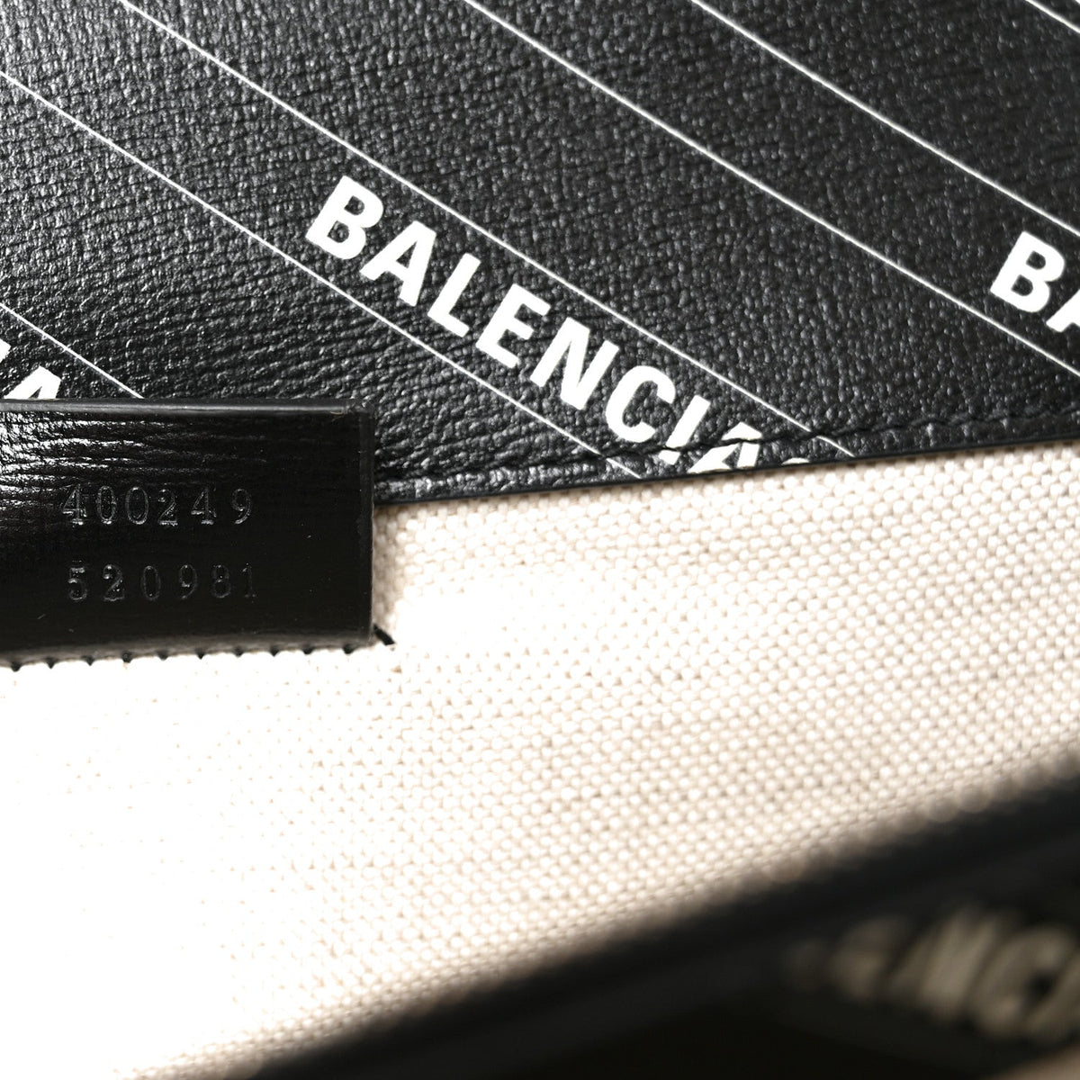X BALENCIAGA Calfskin Matelasse Logo Print Small GG Marmont Shoulder Bag Black
