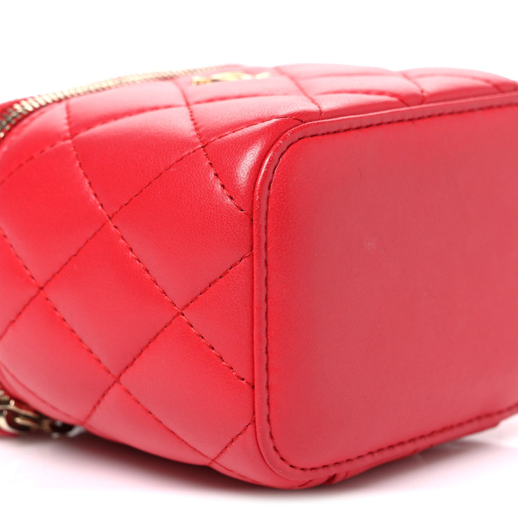 Lambskin Quilted Pearl Crush Mini Vanity Case With Chain Red