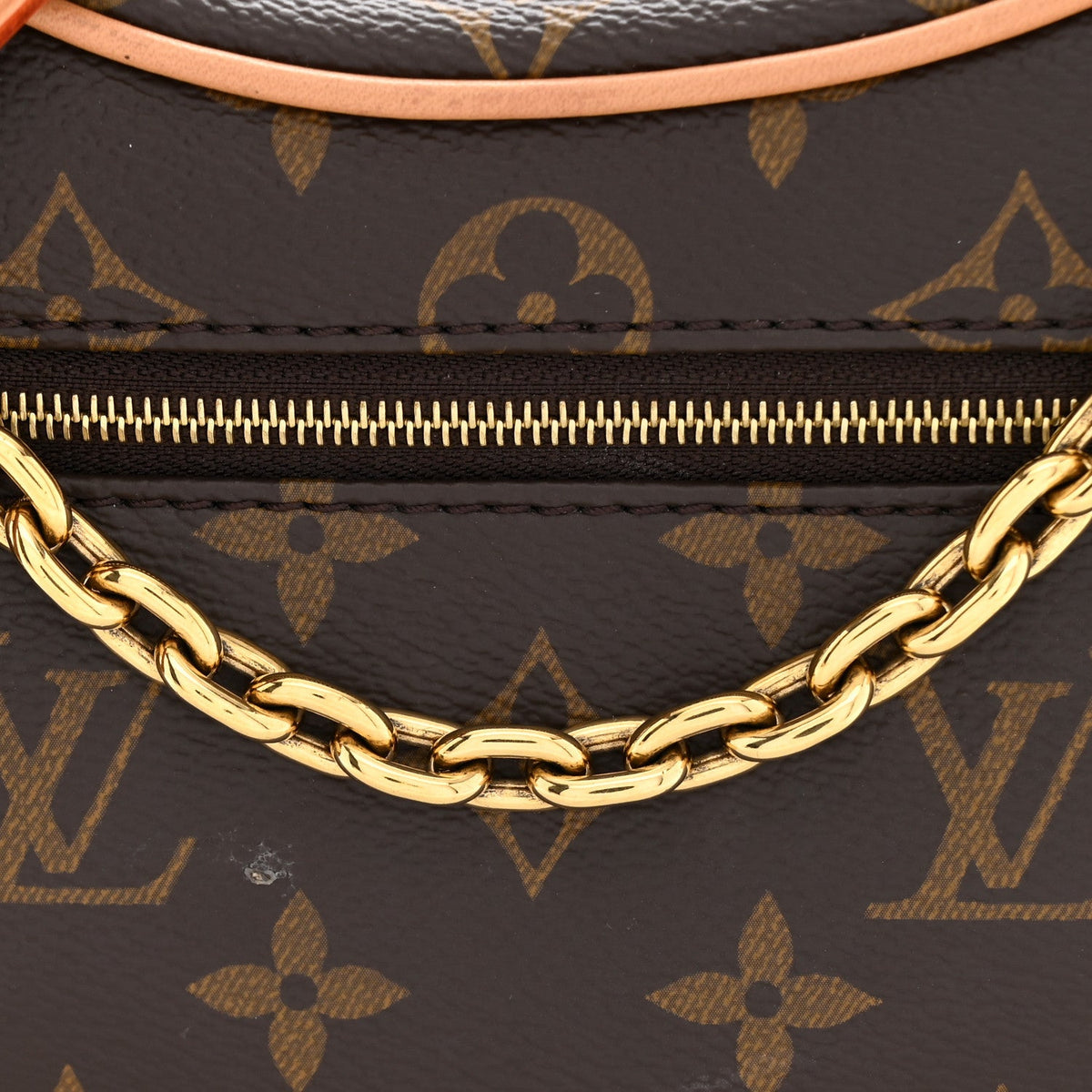 Monogram Loop
