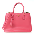 Saffiano Medium Galleria Double Zip Tote Peonia