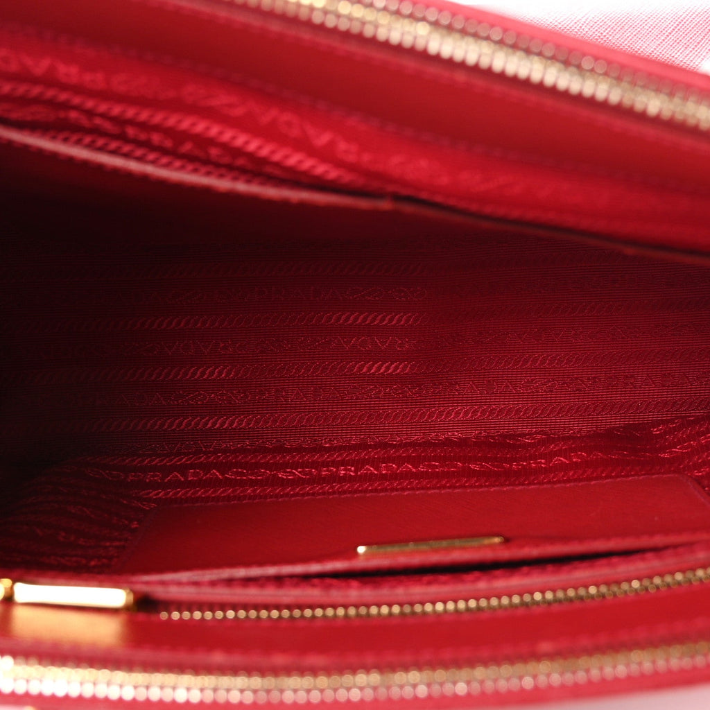 Saffiano Lux Medium Galleria Double Zip Tote Fuoco