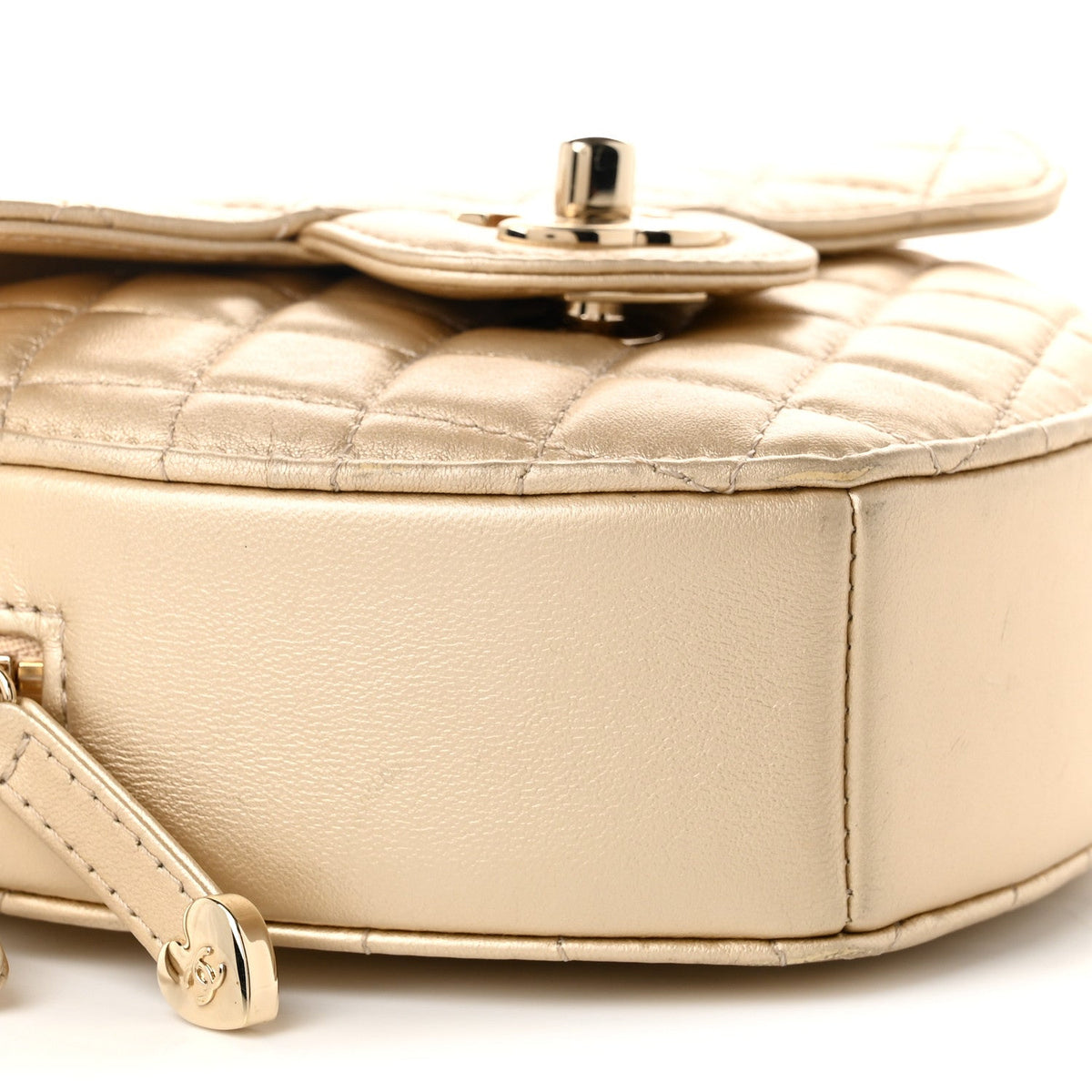 Metallic Lambskin Quilted CC In Love Heart Bag Gold