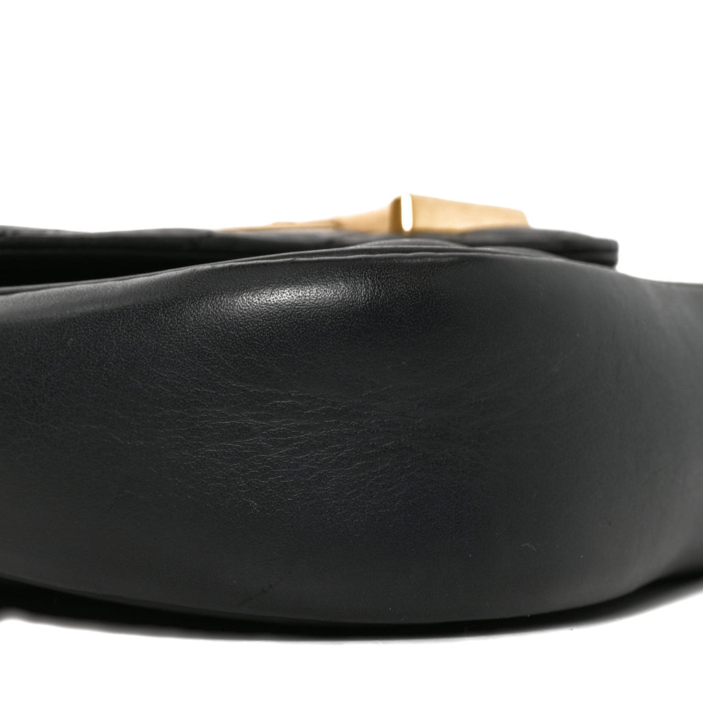 Calfskin New Wave Chain PM Black