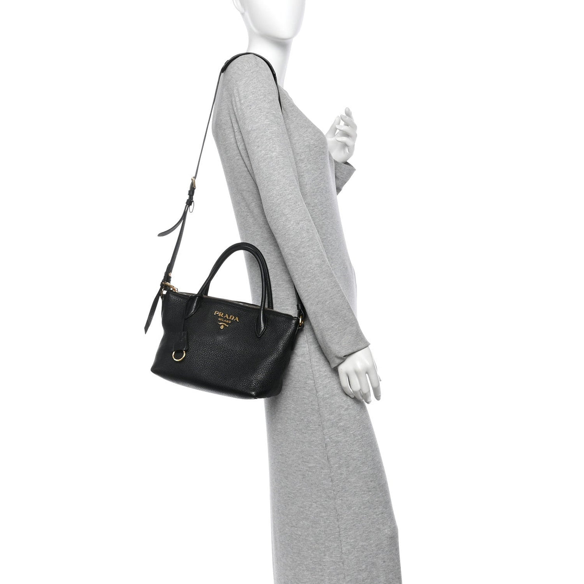 Vitello Daino Small Tote Black
