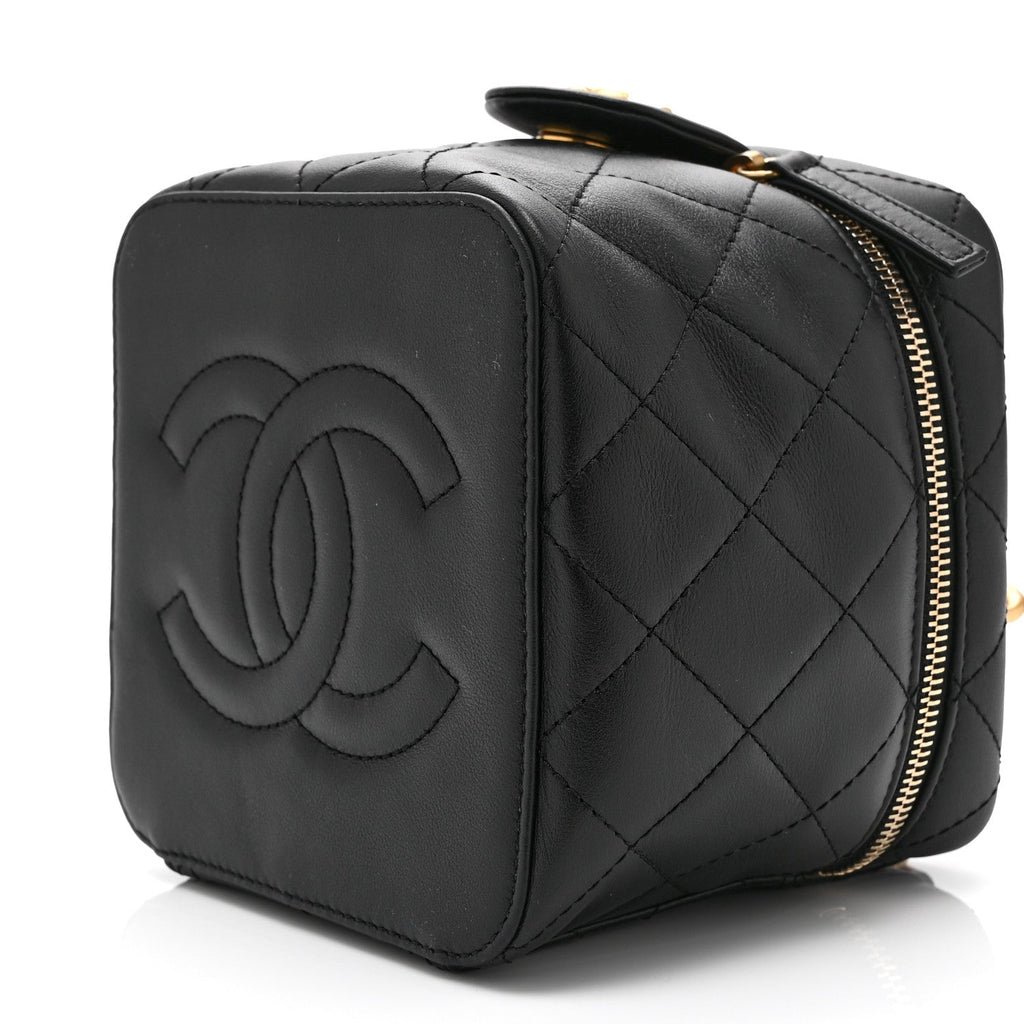 Calfskin Quilted Small Vanity Case With Chain Black
