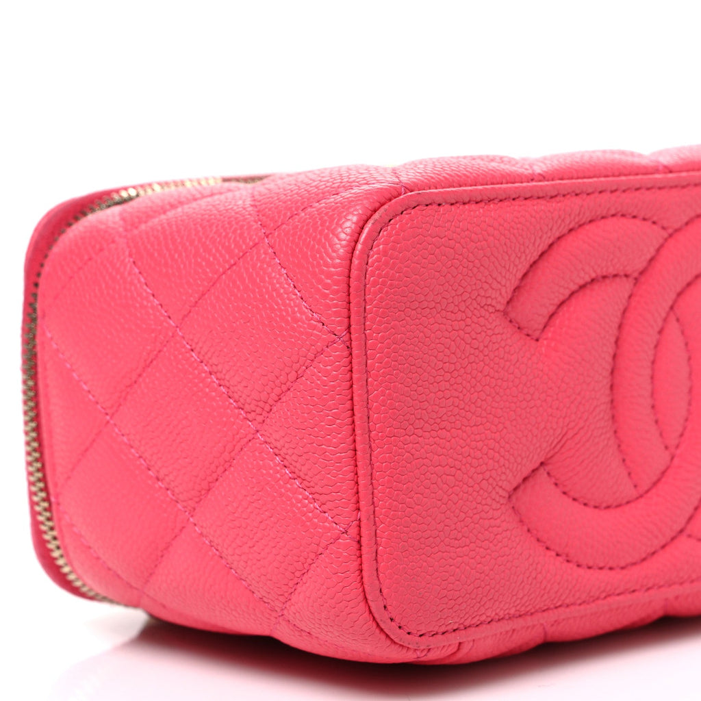 Caviar Quilted Sweetheart Vanity Case Pink