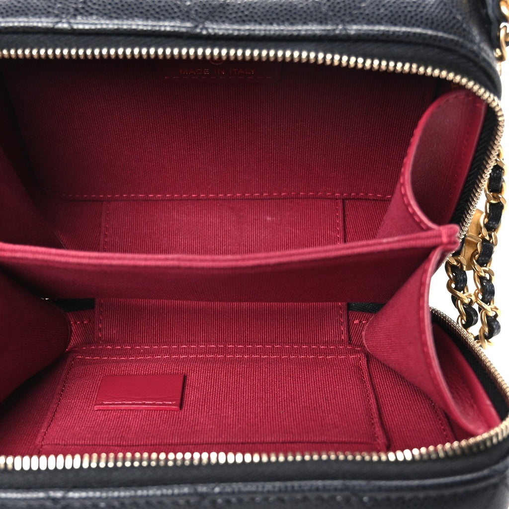 Caviar Quilted Twist Your Buttons Clutch With Chain Black