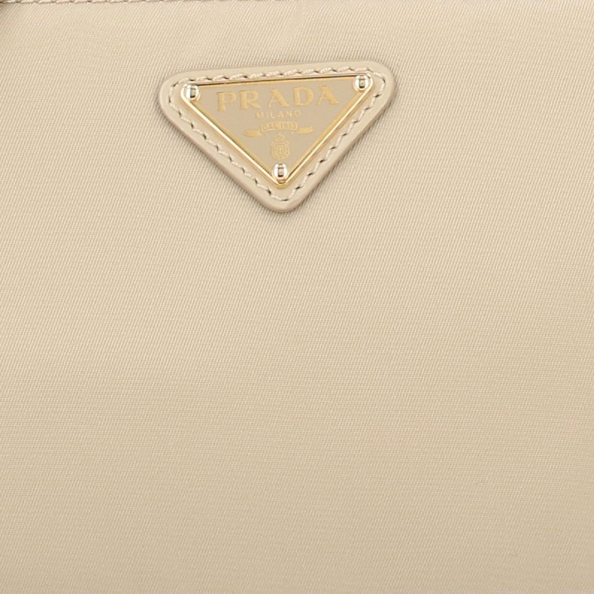 Re-Nylon Spazzolato Re-Edition 2002 Shoulder Bag Deserto