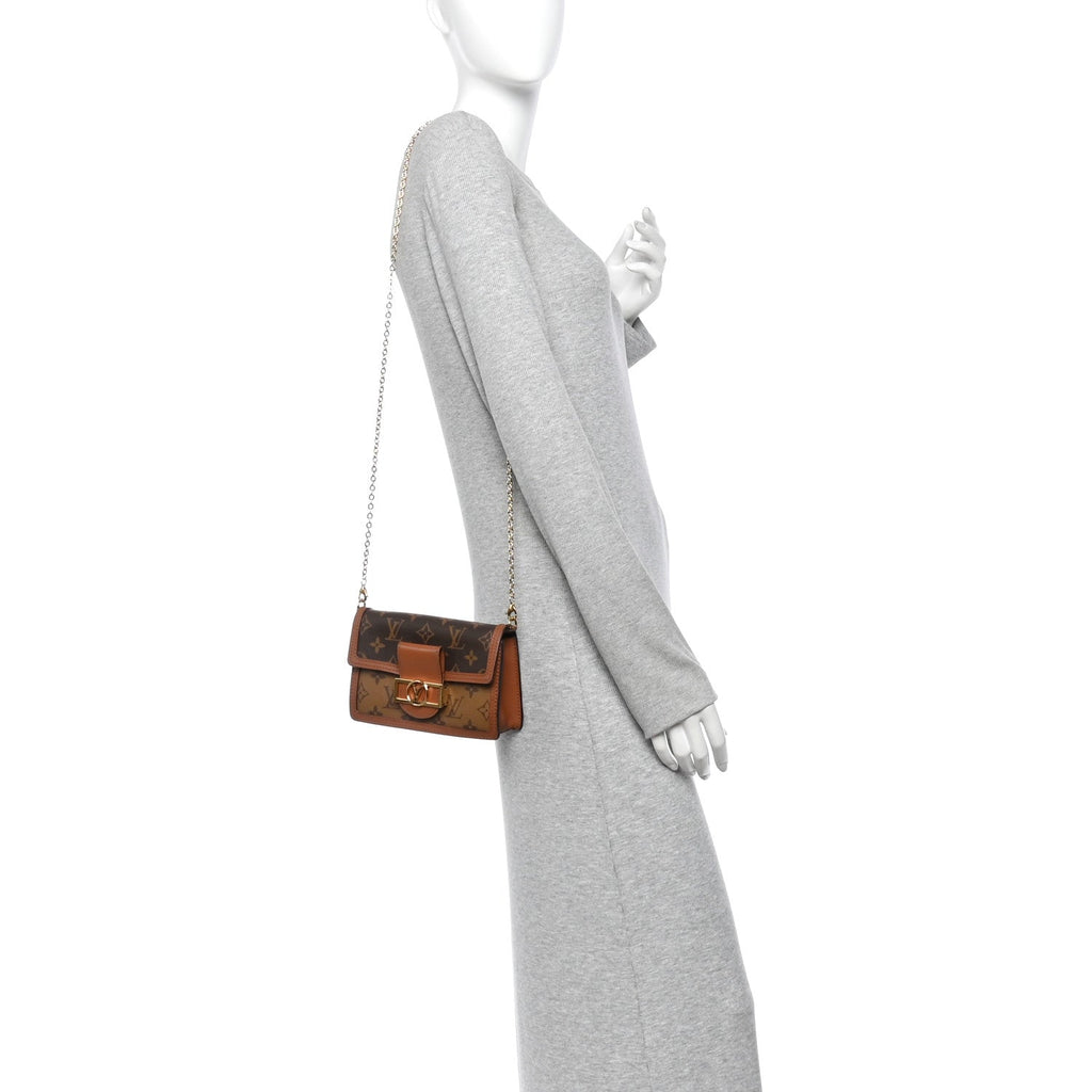 Reverse Monogram Dauphine Chain Wallet