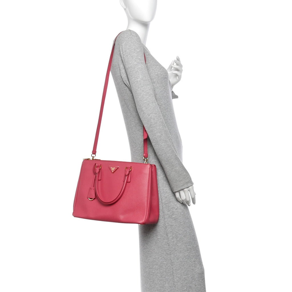 Saffiano Medium Galleria Double Zip Tote Peonia