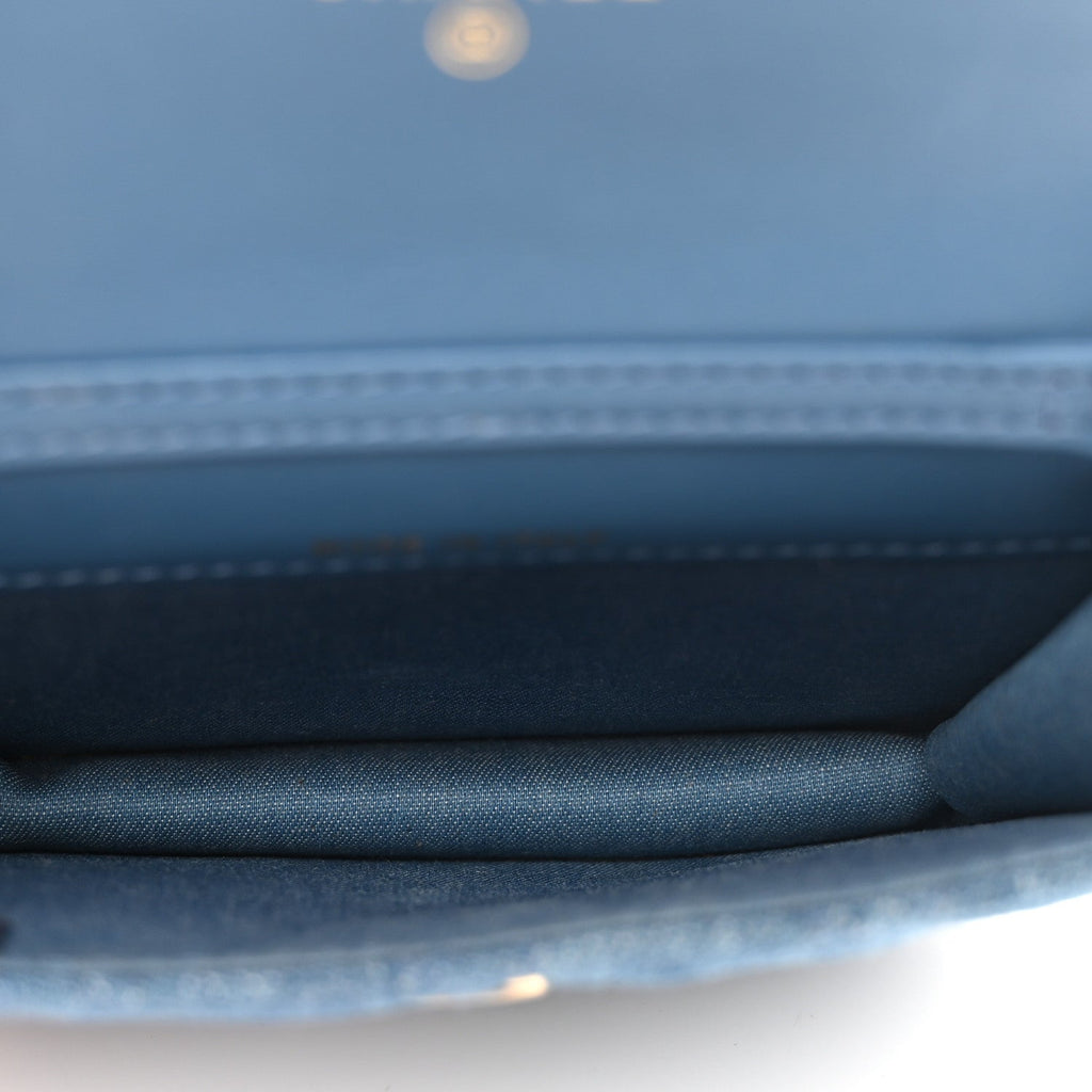 Denim Quilted CC Pearl Crush Clutch With Chain Blue