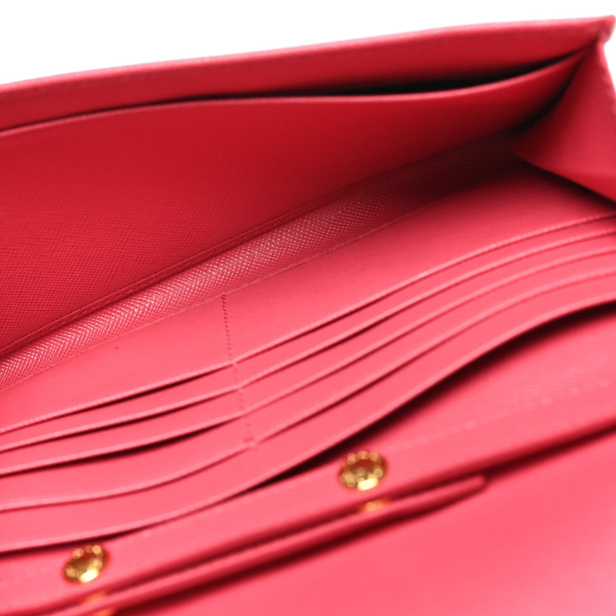 Saffiano Metal Oro Chain Wallet Ibisco
