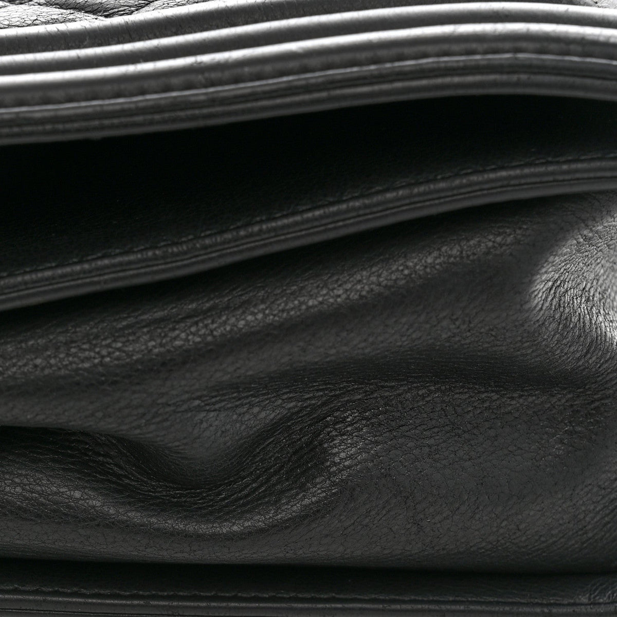 Calfskin Quilted Large Boy Flap Black