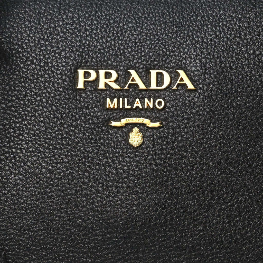 Vitello Daino Small Tote Black