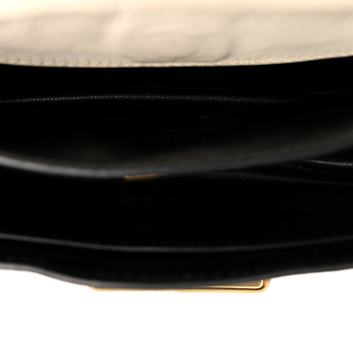 City Calf Saffiano Cahier Bag Talco Black