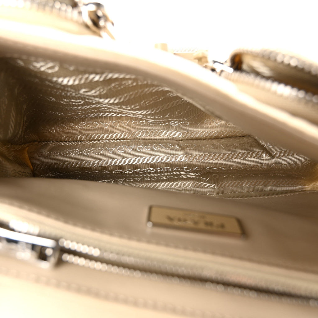 Re-Nylon Spazzolato Double Pocket Buckle Shoulder Bag Deserto